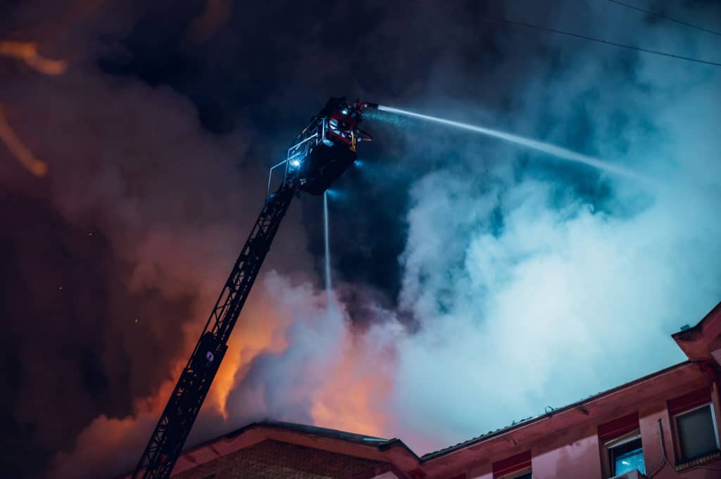 assurance bâtiment Couverture incendie Evénement naturel Dégâts d’eaux Bris de glace Vol avec effraction Perte de revenu locatif